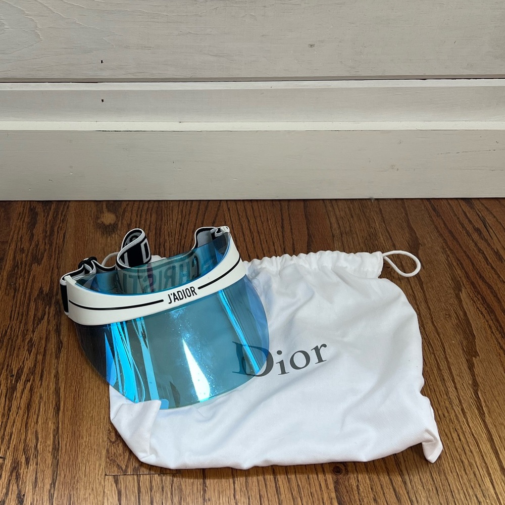 New Christian Dior J’Adior DiorClub 1 sun visor in blue